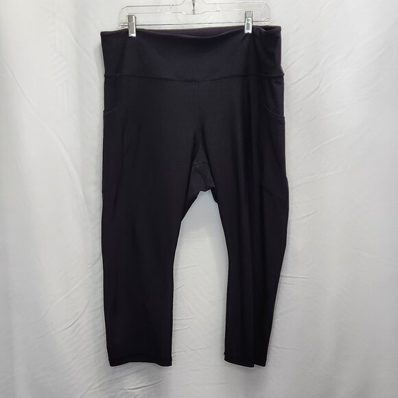 Old Navy Powersoft Crop Leggings Womens 2X Black Plus Capri Side Pocket Gym Z03X - Picture 1 of 7